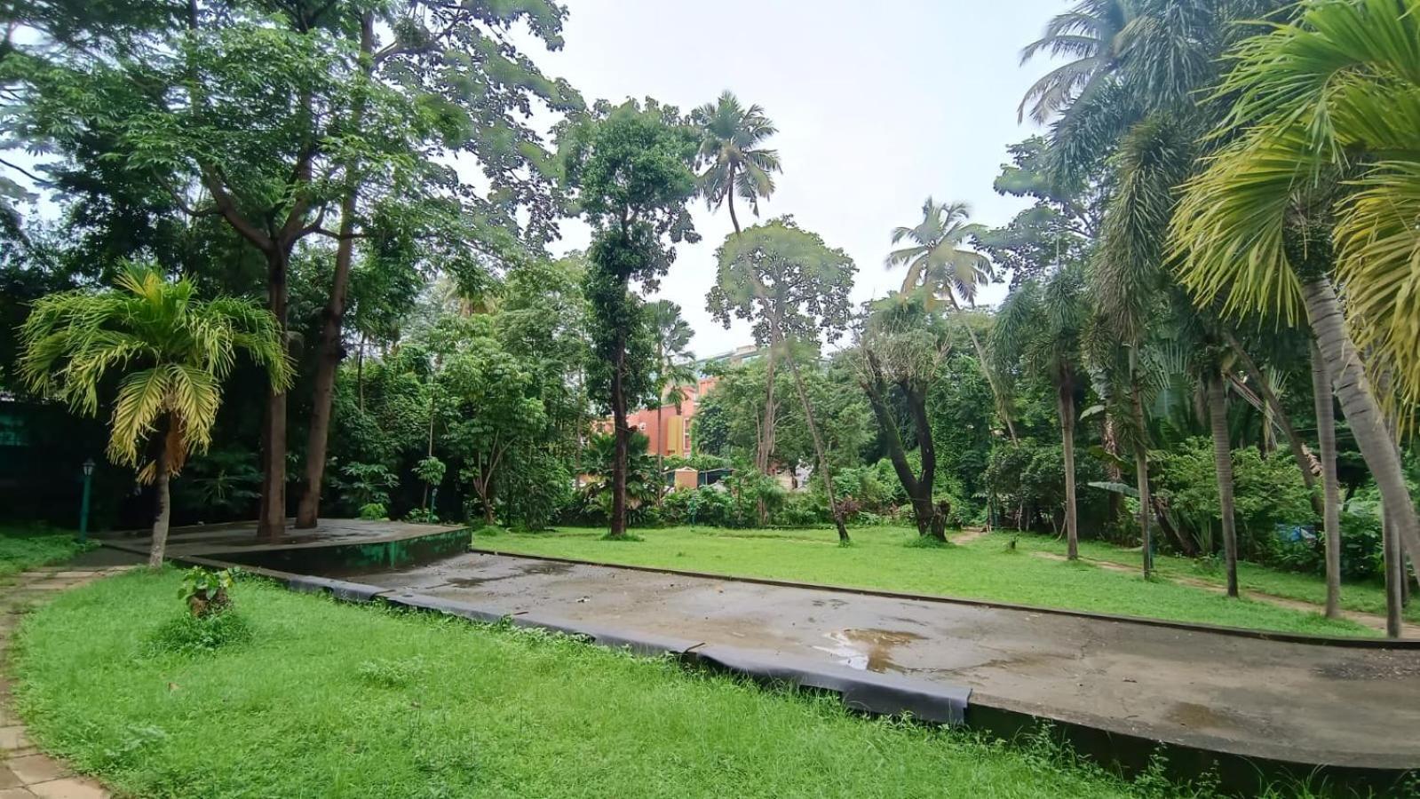 Golden Landmark Green Valley Beach Resort Dona Paula Eksteriør billede