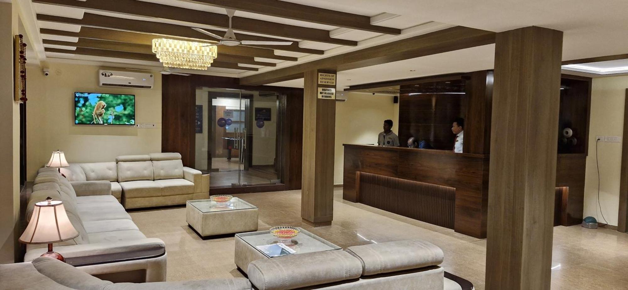Golden Landmark Green Valley Beach Resort Dona Paula Eksteriør billede
