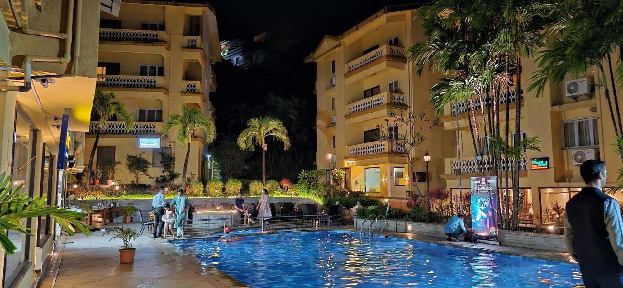 Golden Landmark Green Valley Beach Resort Dona Paula Eksteriør billede