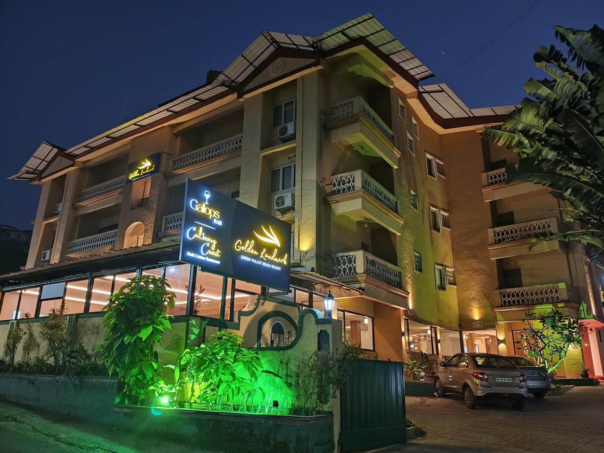 Golden Landmark Green Valley Beach Resort Dona Paula Eksteriør billede