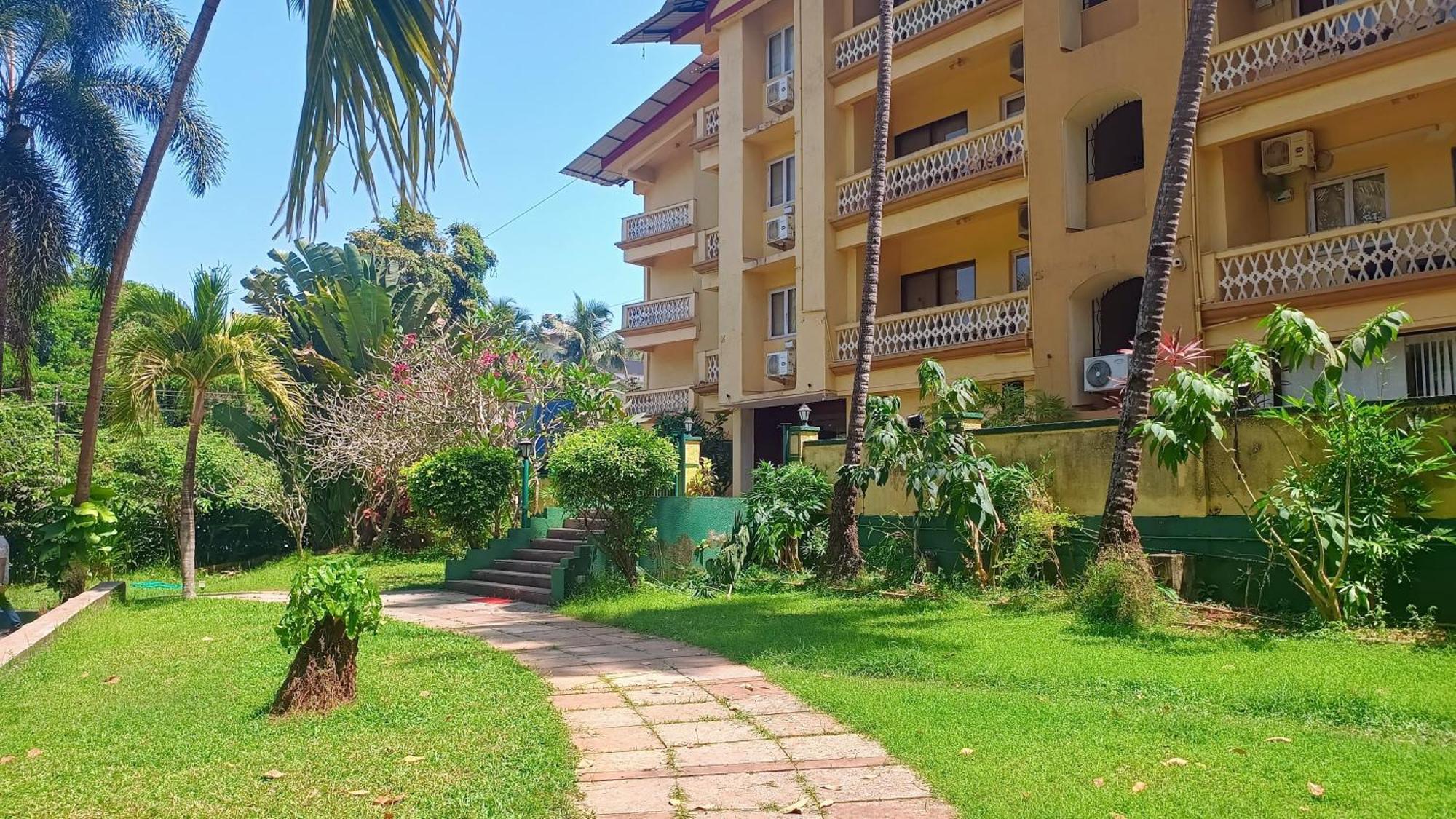 Golden Landmark Green Valley Beach Resort Dona Paula Eksteriør billede