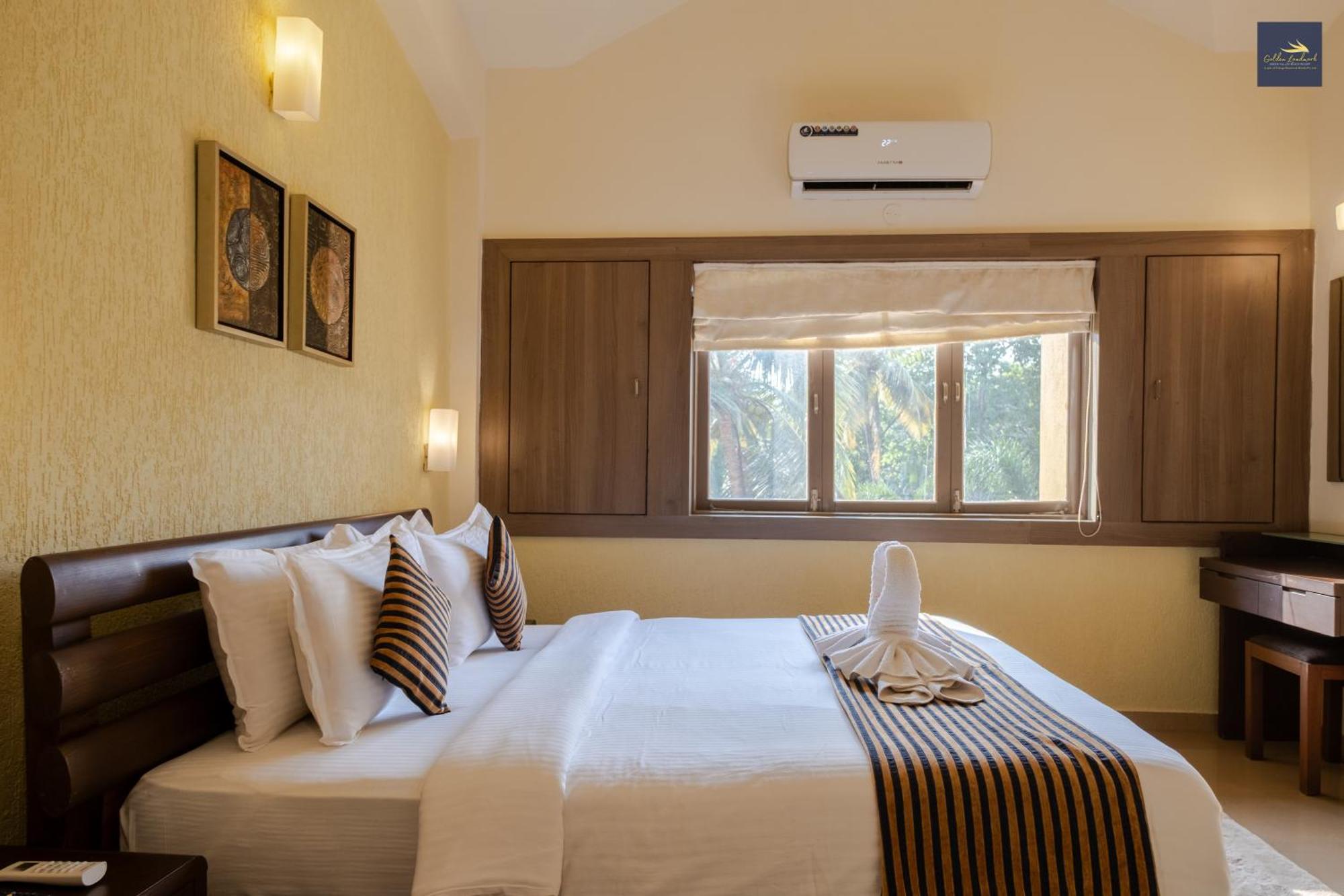 Golden Landmark Green Valley Beach Resort Dona Paula Eksteriør billede