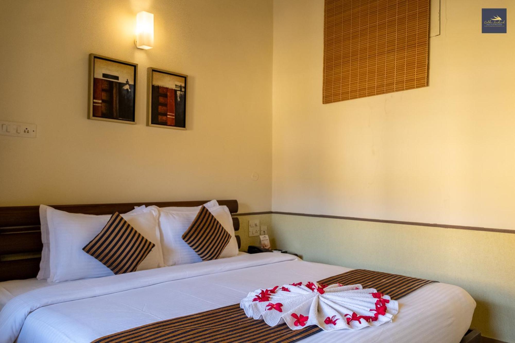 Golden Landmark Green Valley Beach Resort Dona Paula Eksteriør billede