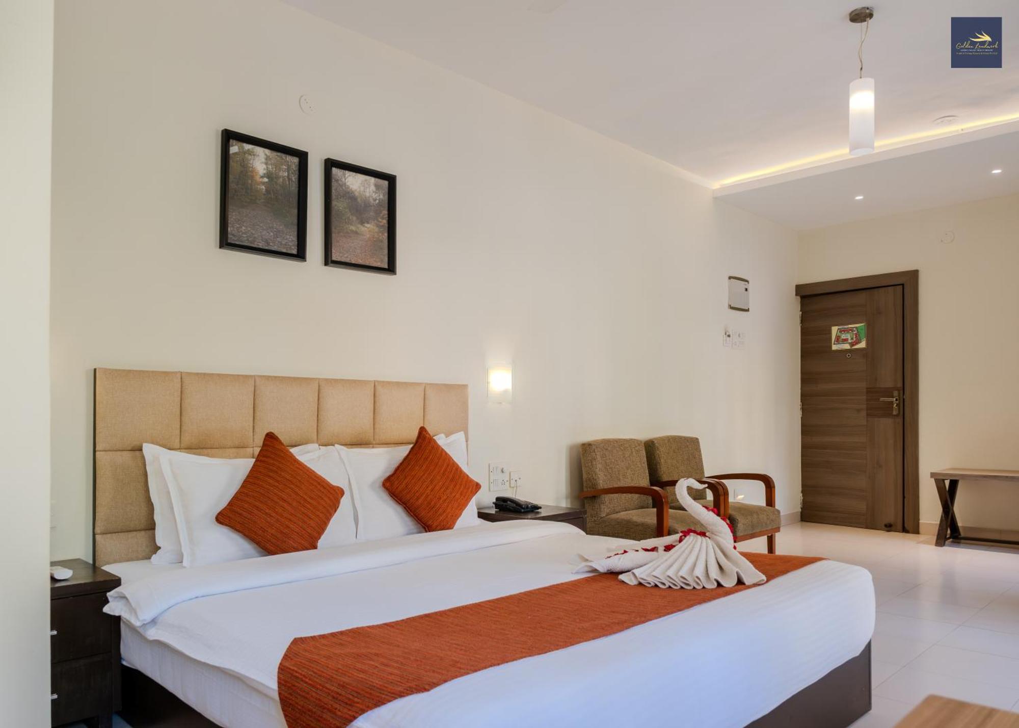 Golden Landmark Green Valley Beach Resort Dona Paula Eksteriør billede
