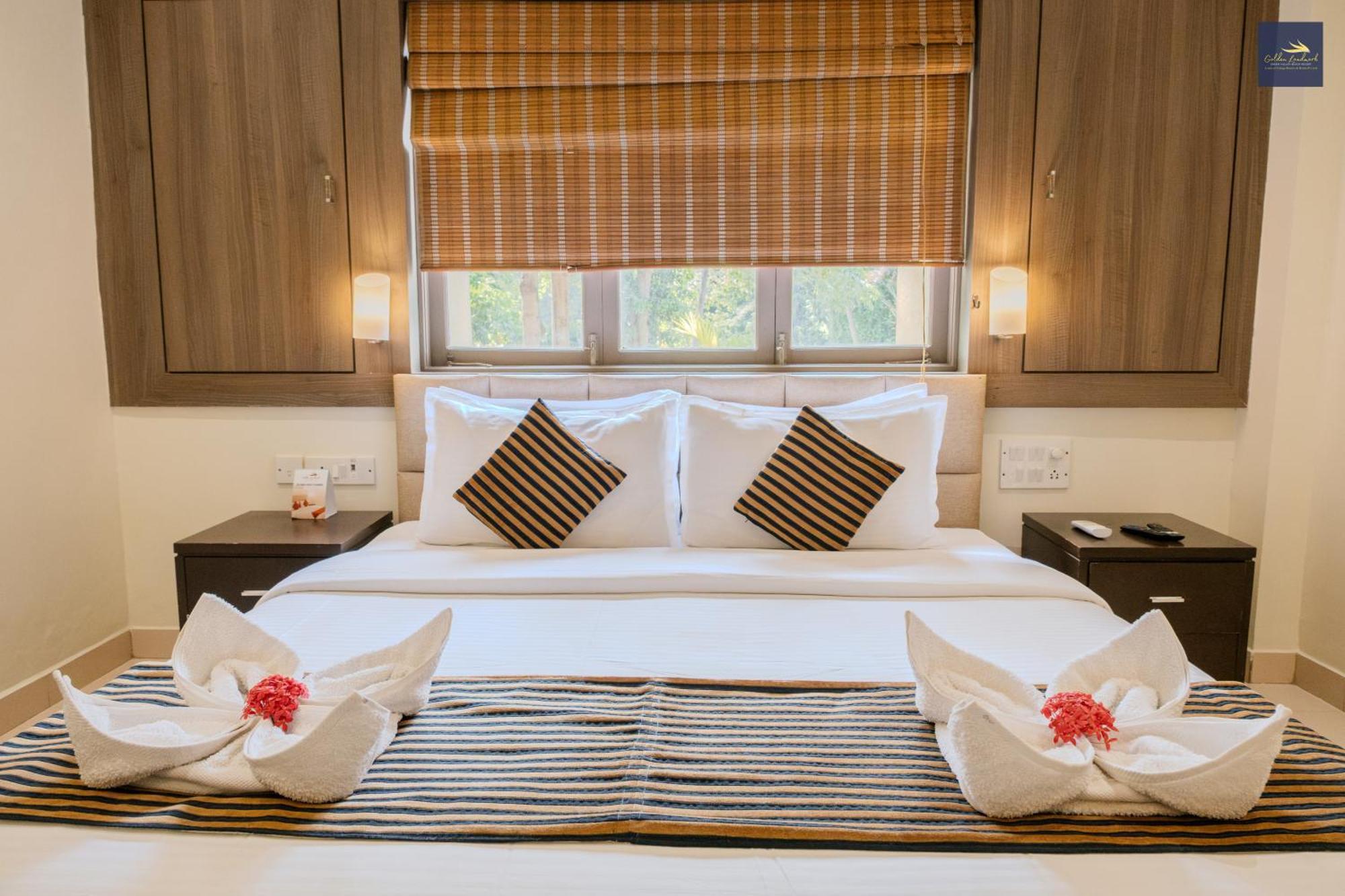 Golden Landmark Green Valley Beach Resort Dona Paula Eksteriør billede