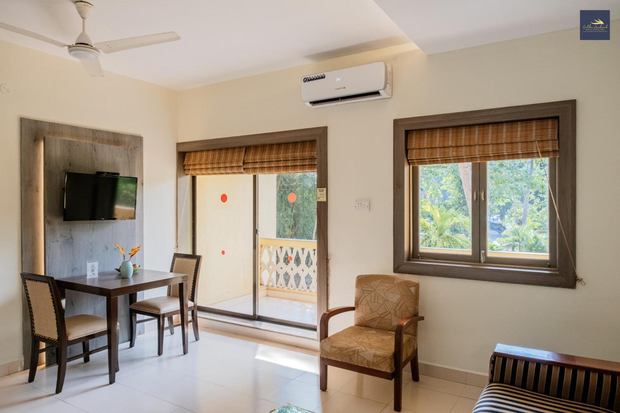 Golden Landmark Green Valley Beach Resort Dona Paula Eksteriør billede